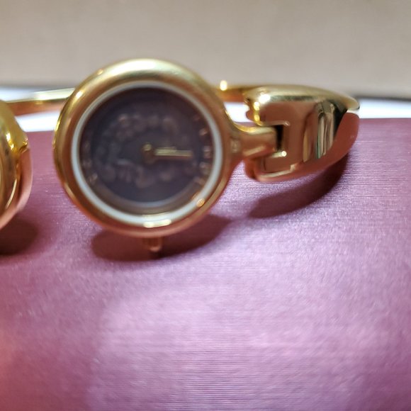 Fendi GP 620L Bangle Watch - Picture 4 of 10